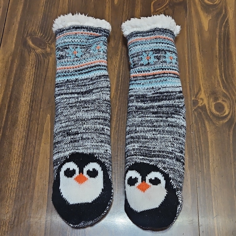 Muk Luks Black and White Penguin Socks